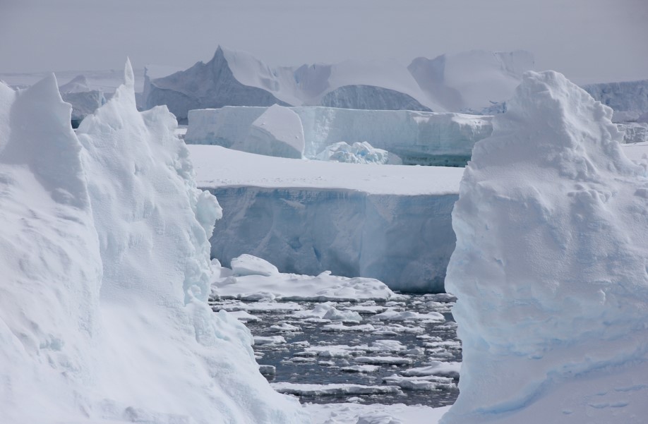 Icebergs, Totten Glacier East Antarctica. Understanding how glaciers were transformed in past climates helps researchers to predict the future of the ice in a warming climate. Photo credit: Amelia Shevenell
