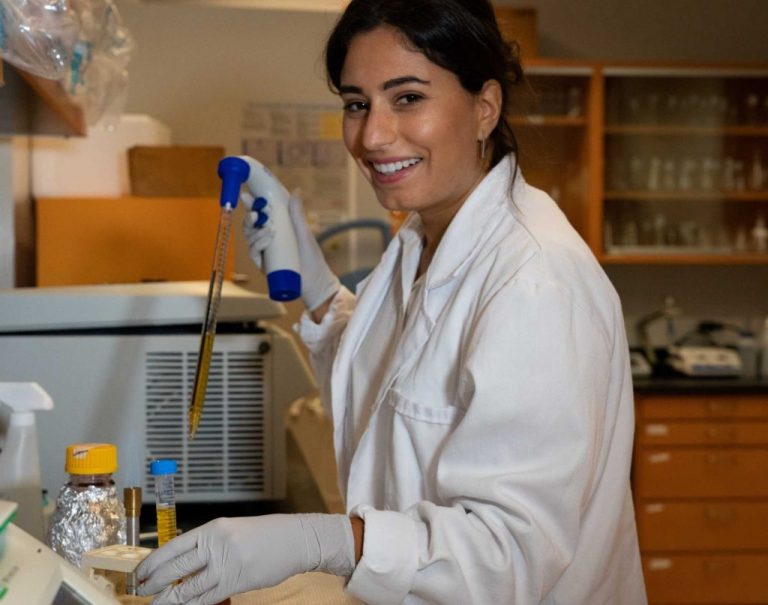 Lead author Kema Malki performed the lab work for this study, the first to characterize the viruses and prokaryotes (bacteria and archaea) that live in the Floridan Aquifer, at the USF CMS. Credit: Amanda Sosnowski at Terrene Visions 