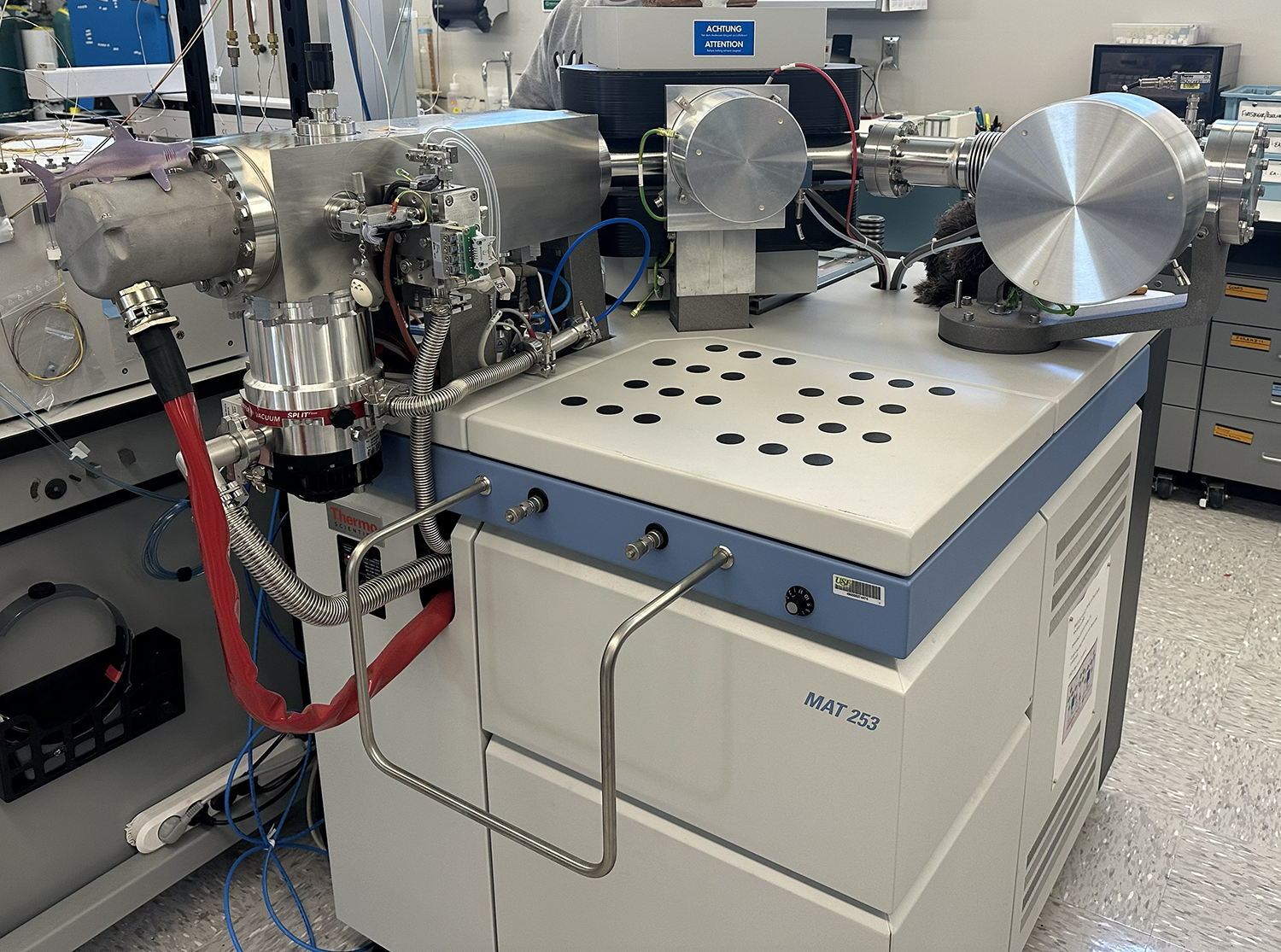 Important to the study was the MAT-253, a gas isotope ratio mass spectrometer, seen here in the Marine Environmental Chemistry Lab at the USF College of Marine Science. Credit: Carlyn Scott, USF College of Marine Science