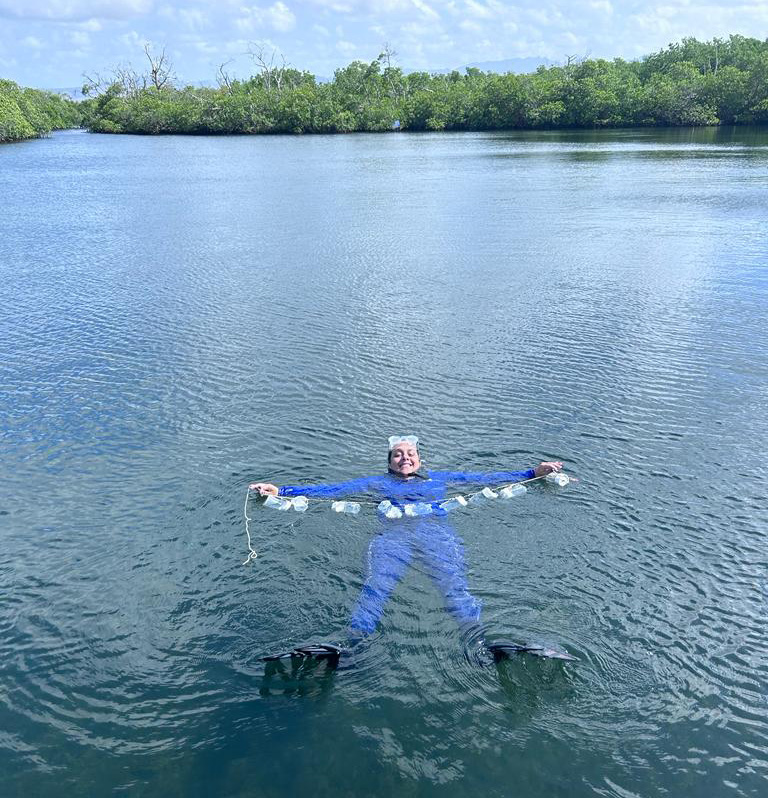 As a NOAA fellow, she worked in Jobos Bay National Estuarine Research Reserve, where she conducted pioneering research on the ecology of upside-down jellyfish.