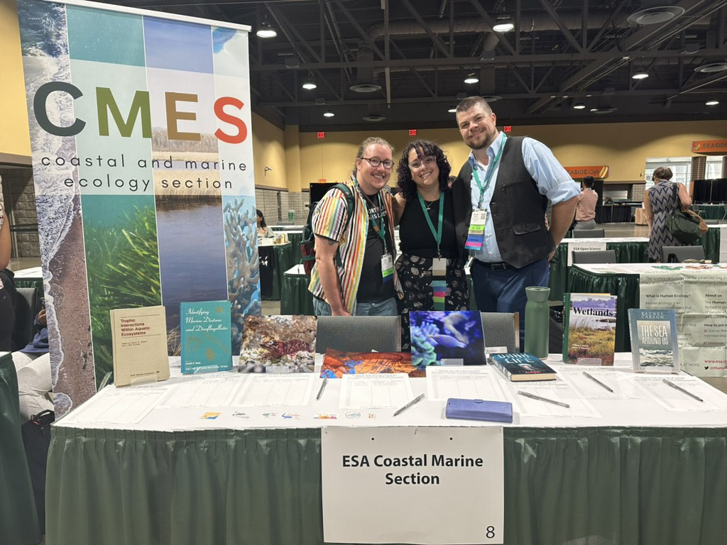 CMS doctoral candidates Natalia López Figueroa and Michael Schram established the ESA coastal and marine ecology section to foster a space for marine scientists to present their research.  