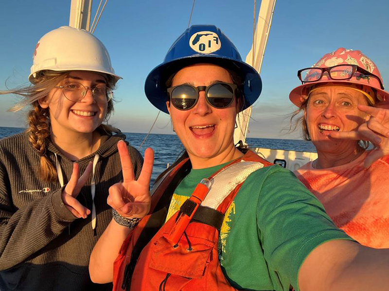 Robinson (left), Abreus-Rodriguez (center) and Linae Boehme (right) aboard the RT W/V Hogarth. PHOTO CREDIT: Abreus-Rodriguez.