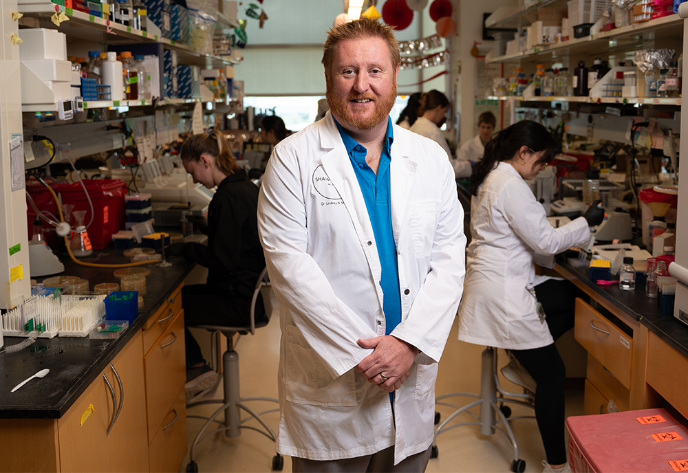 Les Shaw in his lab