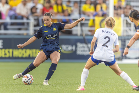 From USF to the pros: Meet grad student and soccer star Vivianne Bessette