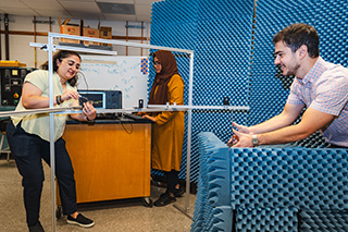   The USF Center for Wireless and Microwave Information Systems conducts research for the Department of Defense [Photo by Torie Doll, University Communications and Marketing]