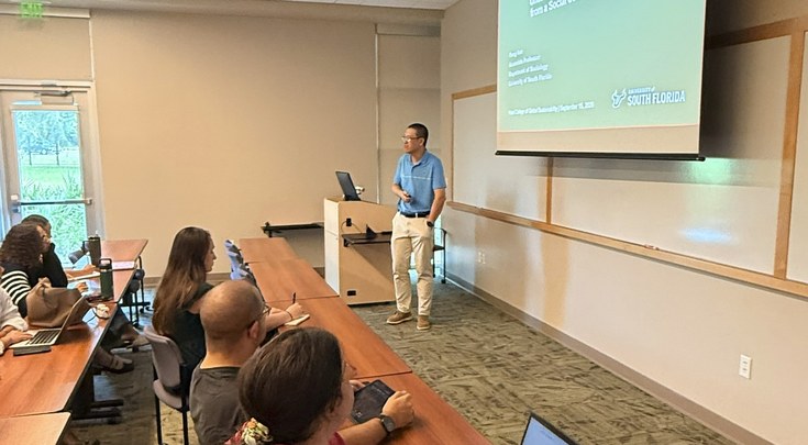 Feng Hao presents Climate Challenges through a Social Lense