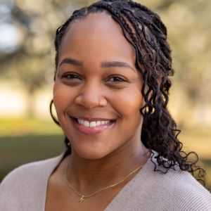 headshot of matina allen