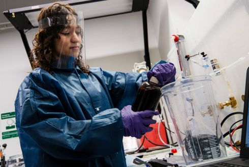Sophia Alonso performing science experiment