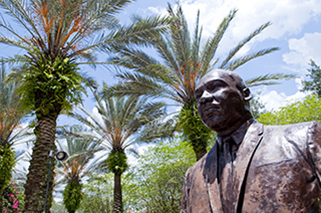 MLK Statue