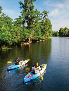 students in canoe