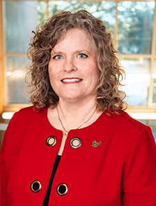 Lorrie Briggs headshot