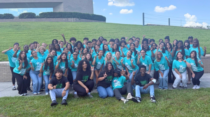 Student Support Services (SSS) 2026 cohort with their peer coaches.
