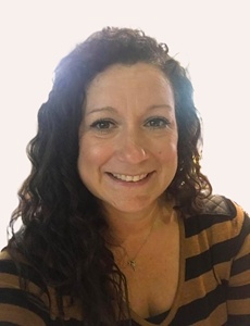 Stephanie Creasman headshot