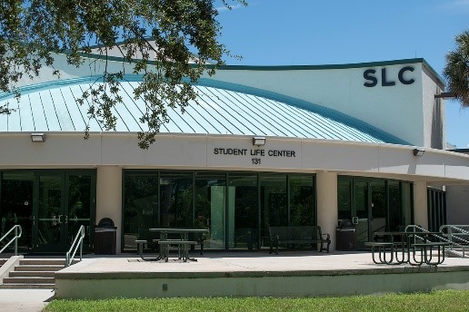 photo of SLC building on the USF St. Petersburg campus