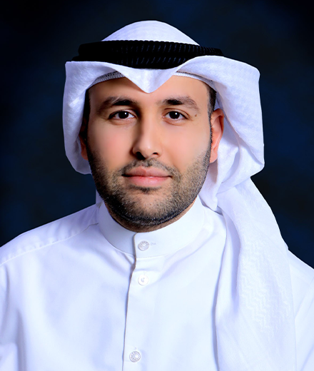 A portrait of Alabdullah dressed in a thwab robe