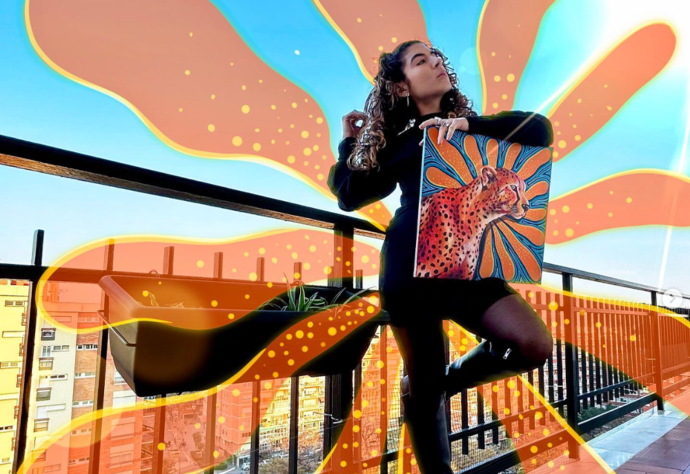 amador holding her art