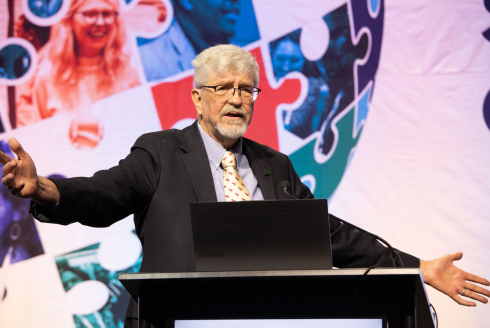 Dr. Sten Vermund speaking at the ASTMH conference.