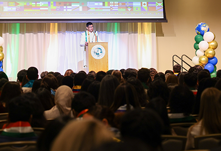 Judhave speaks to room of international students